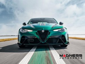 Alfa Romeo Giulia GTAm Style Front Bumper Essential Kit - Carbon Fiber - With Parking Sensors
